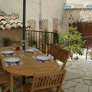 https://le-jardin-du-village-valbonne.fr-provencehotel.com